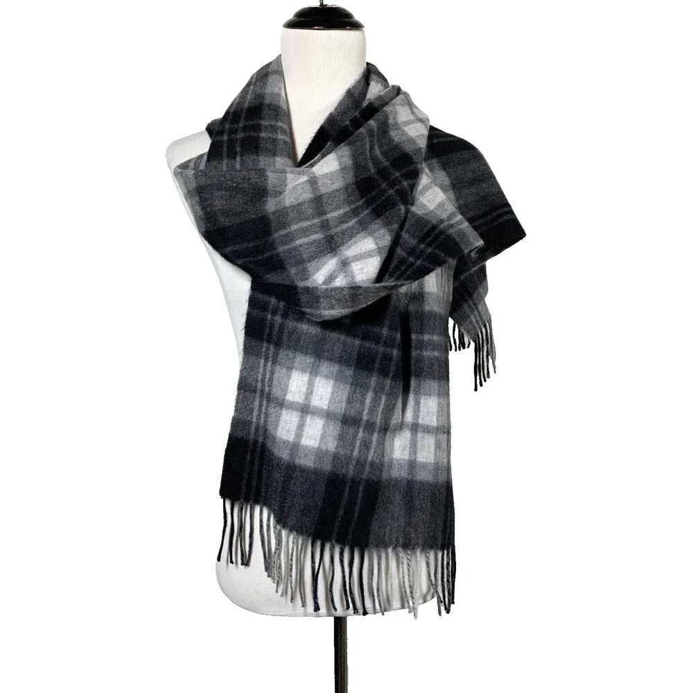 Nordstrom Men's Shop Cashmere Scarf Cozy Soft Fringe 12” x 74” Black Plaid Flaw